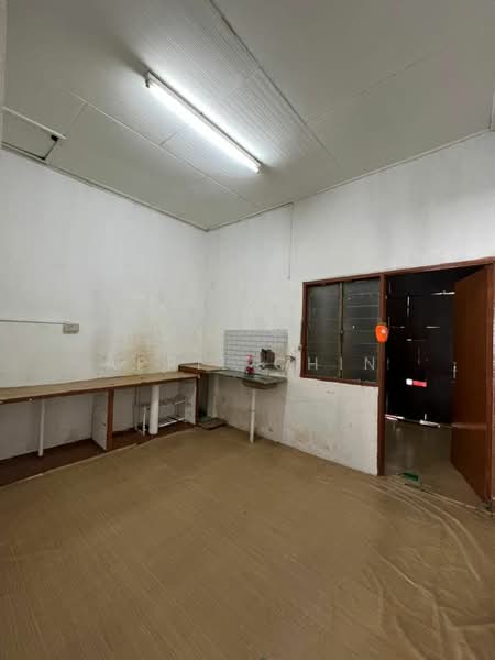 Terraced House for Rent in Skudai (Johor) - April Chin - Kitchen - PropertyGuru.com.my
