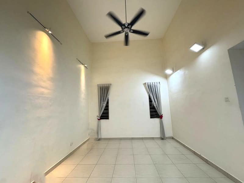 2-storey Terraced House for Sale in Bandar Dato Onn (Tebrau) - Karl Lim - Living Room - PropertyGuru.com.my