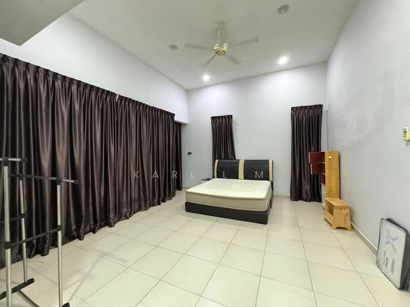 2-storey Terraced House for Sale in Bandar Dato Onn (Tebrau) - Karl Lim - Bedroom - PropertyGuru.com.my