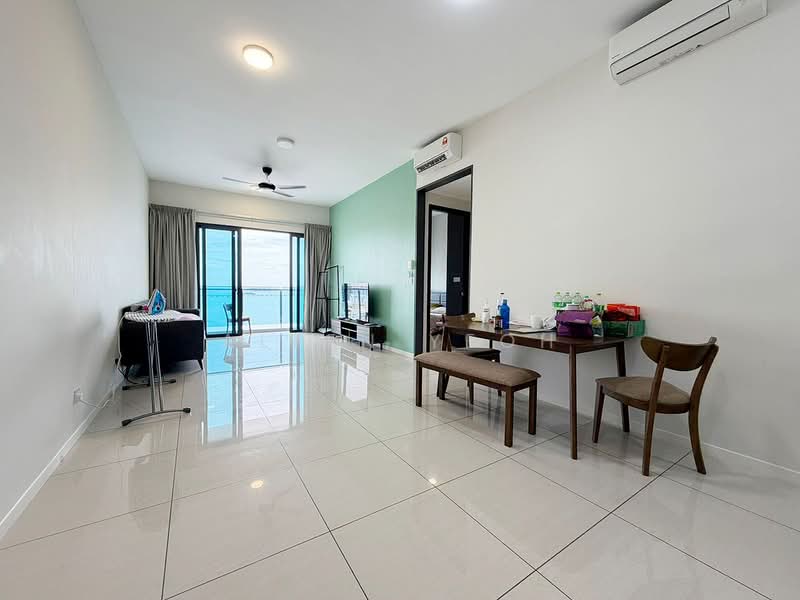 Condominium for Sale at Queens Residences Q2 @ Queens Waterfront - Allen Yeoh - Living Room - PropertyGuru.com.my