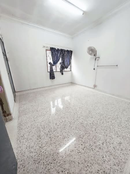 2-storey Terraced House for Rent in Taman Sentosa 2 (Tangkak) - Yvonne Ng - PropertyGuru.com.my