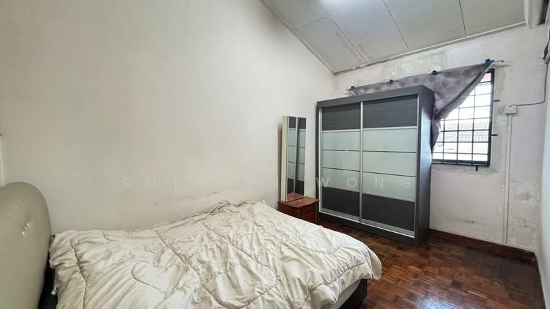 2-storey Terraced House for Sale in Taman Desa Cemerlang (Ulu Tiram) - Shereen Wong - Bedroom - PropertyGuru.com.my