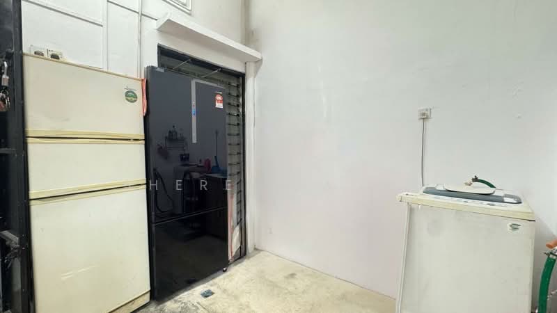 2-storey Terraced House for Sale in Taman Desa Cemerlang (Ulu Tiram) - Shereen Wong - Interior - PropertyGuru.com.my