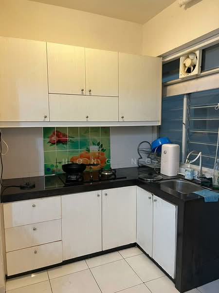 Service Residence for Sale at Main Place Residence - Hong Ng - Kitchen - PropertyGuru.com.my