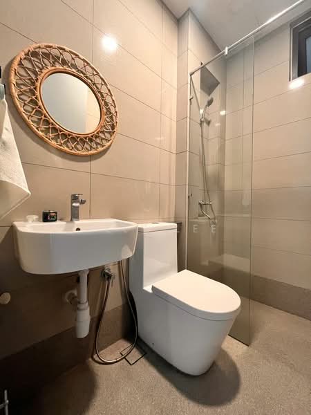 Servis Apartment untuk Disewa di PJ Midtown - Ally Lee - Bathroom - PropertyGuru.com.my