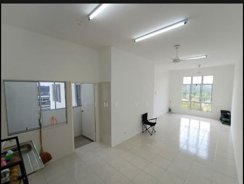 Rumah Bandar untuk Dijual di Ipoh (Perak) - Joline YEOW - Living Room - PropertyGuru.com.my