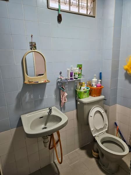 2.5-storey Terraced House for Sale in Ampang Jaya (Ampang) - Eling Loo - Bathroom - PropertyGuru.com.my
