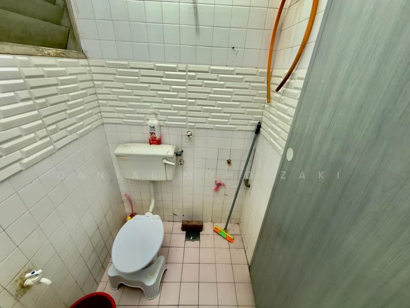 2-storey Terraced House for Sale in Shah Alam (Selangor) - Danial Mohd Zaki - Bathroom - PropertyGuru.com.my