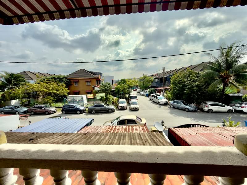 2-storey Terraced House for Sale in Shah Alam (Selangor) - Danial Mohd Zaki - Exterior - PropertyGuru.com.my
