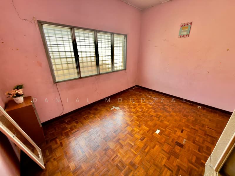2-storey Terraced House for Sale in Shah Alam (Selangor) - Danial Mohd Zaki - Bedroom - PropertyGuru.com.my