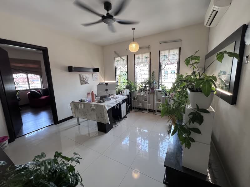Semi-Detached House for Sale in Bandar Sungai Long (Selangor) - Shanny Tan - Study - PropertyGuru.com.my