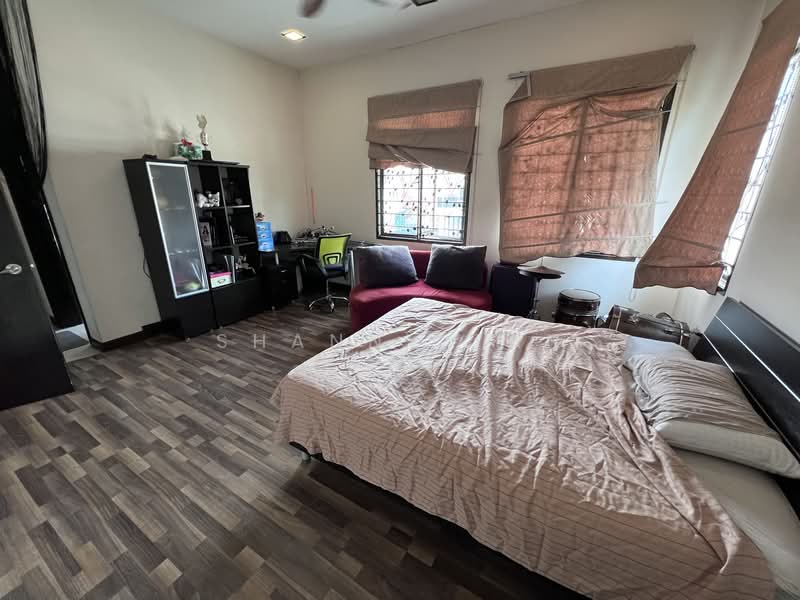 Semi-Detached House for Sale in Bandar Sungai Long (Selangor) - Shanny Tan - Bedroom - PropertyGuru.com.my