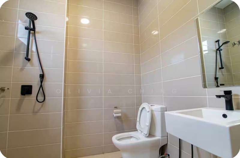 Rumah Berkembar untuk Disewa di Setia Tropika (Johor Bahru) - Olivia Ching - Bathroom - PropertyGuru.com.my
