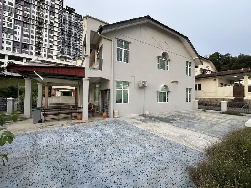 2-storey Terraced House for Sale in Bukit Beruang (Bukit Baru) - Kellyn Foo - PropertyGuru.com.my