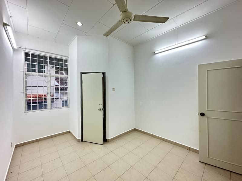 2-storey Terraced House for Sale in Bukit Beruang (Bukit Baru) - Kellyn Foo - PropertyGuru.com.my