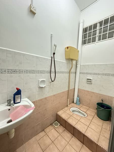 2-storey Terraced House for Sale in Bukit Beruang (Bukit Baru) - Kellyn Foo - PropertyGuru.com.my