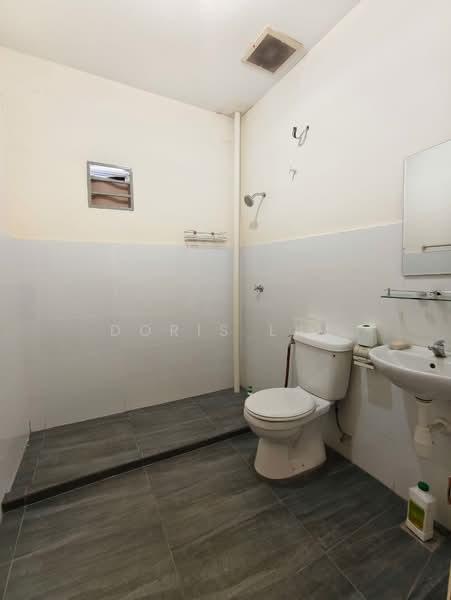 Rumah Berkembar untuk Dijual di Kawasan 2, Taman Sri Andalas (Klang) - Doris Lim - Bathroom - PropertyGuru.com.my