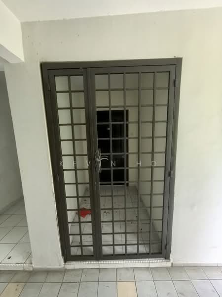 Pangsapuri untuk Dijual di Seri Mutiara Apartment - Kevin Ho - Entrance - PropertyGuru.com.my