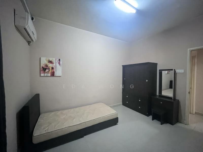 Kondominium untuk Disewa di Villa Makmur - Eda Wong - Bedroom - PropertyGuru.com.my