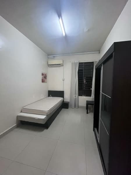 Kondominium untuk Disewa di Villa Makmur - Eda Wong - Bedroom - PropertyGuru.com.my