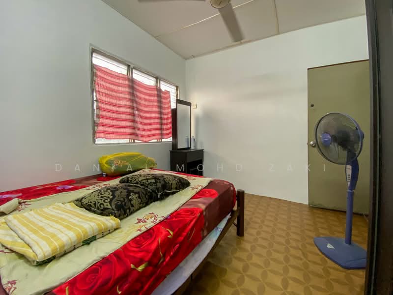 Rumah Teres 2 Tingkat untuk Dijual di Taman Desawan (Klang) - Danial Mohd Zaki - Bedroom - PropertyGuru.com.my