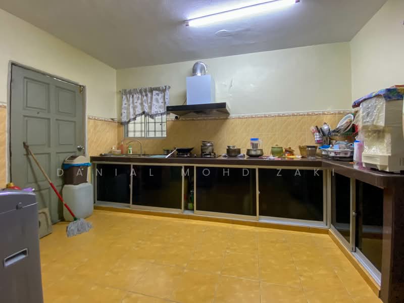 Rumah Teres 2 Tingkat untuk Dijual di Taman Desawan (Klang) - Danial Mohd Zaki - Kitchen - PropertyGuru.com.my