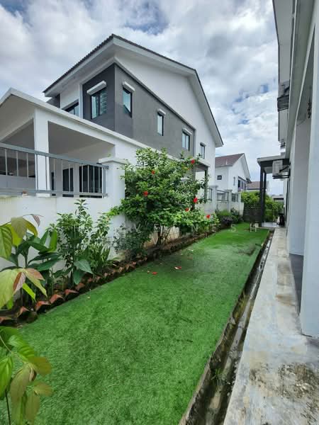 Rumah Teres 2 Tingkat untuk Dijual di Taman Scientex Rawang (Rawang) - Sharveenesh V - Exterior - PropertyGuru.com.my