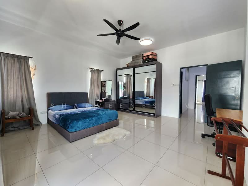Rumah Teres 2 Tingkat untuk Dijual di Taman Scientex Rawang (Rawang) - Sharveenesh V - Bedroom - PropertyGuru.com.my