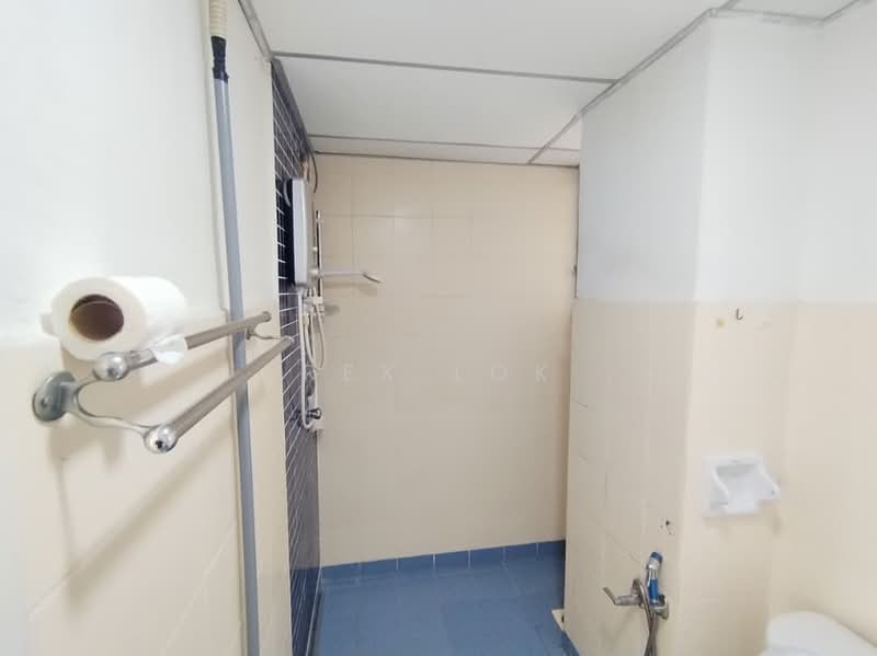 Kondominium untuk Disewa di Perdana Exclusive - Rex Lok - Bathroom - PropertyGuru.com.my
