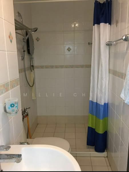 Apartment for Sale at Gambier Heights - Millie Chew - Bathroom - PropertyGuru.com.my