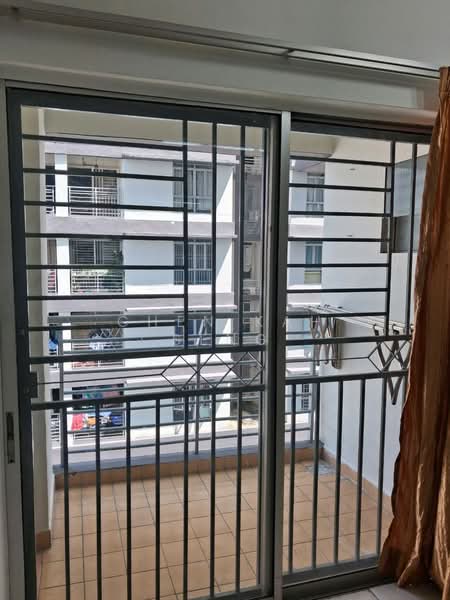 Kondominium untuk Dijual di Warisan City View - Chen Kah Seng - Balcony - PropertyGuru.com.my
