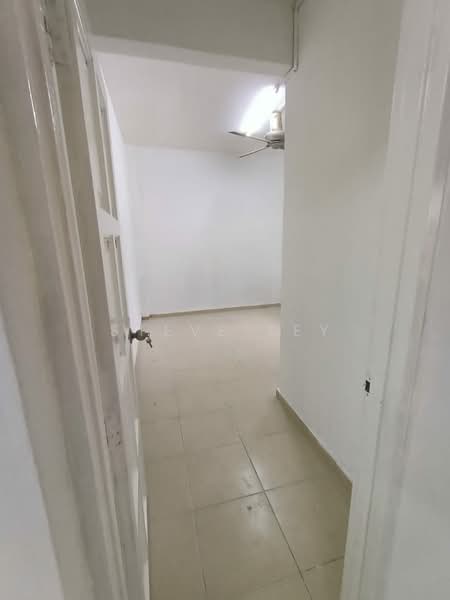 Flat for Sale at Taman Tampoi Utama Flat - Steve Tey - Interior - PropertyGuru.com.my