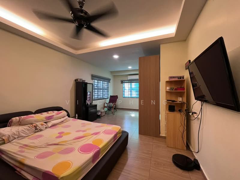Semi-Detached House for Sale in Ujong Pasir (Melaka) - Vinc Pheng - Bedroom - PropertyGuru.com.my