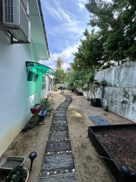 Semi-Detached House for Sale in Ujong Pasir (Melaka) - Vinc Pheng - Exterior - PropertyGuru.com.my