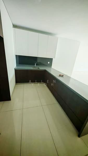 Kondominium untuk Dijual di The Light Collection IV - Allen Yeoh - Kitchen - PropertyGuru.com.my