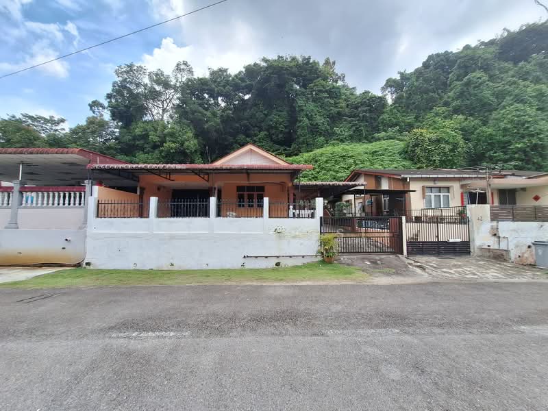Rumah Berkembar untuk Dijual di Batu Pahat (Johor) - Azlina Muslim - PropertyGuru.com.my
