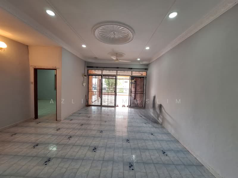 Rumah Berkembar untuk Dijual di Batu Pahat (Johor) - Azlina Muslim - PropertyGuru.com.my