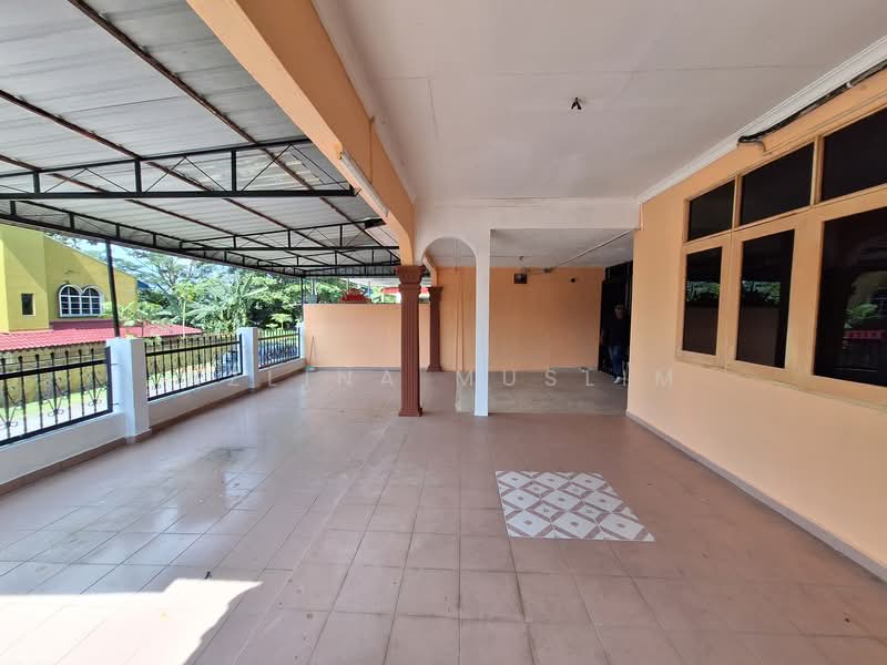 Rumah Berkembar untuk Dijual di Batu Pahat (Johor) - Azlina Muslim - PropertyGuru.com.my