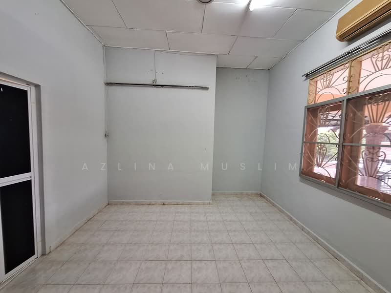 Rumah Berkembar untuk Dijual di Batu Pahat (Johor) - Azlina Muslim - PropertyGuru.com.my