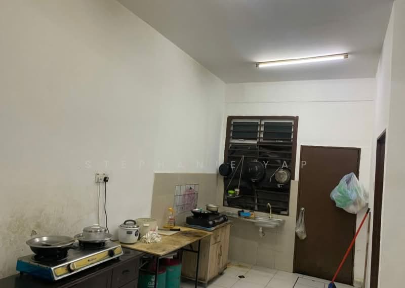 Rumah Teres 2 Tingkat untuk Dijual di Taman Scientex Senai (Senai) - Stephanie Yap - Kitchen - PropertyGuru.com.my