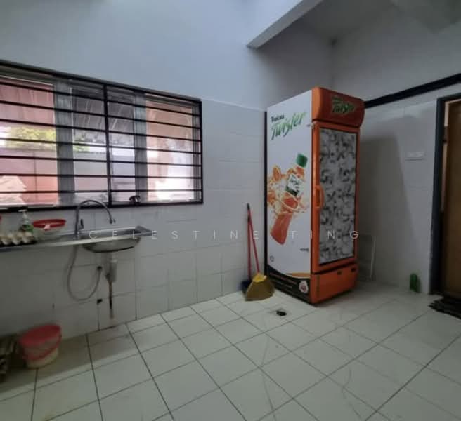 3-storey Terraced House for Sale in Taman Sri Jambu (Kajang) - Celestine Ting - Kitchen - PropertyGuru.com.my