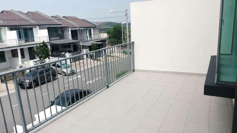 Rumah Teres 2 Tingkat untuk Dijual di Taman Scientex Rawang (Rawang) - Sharveenesh V - Exterior - PropertyGuru.com.my