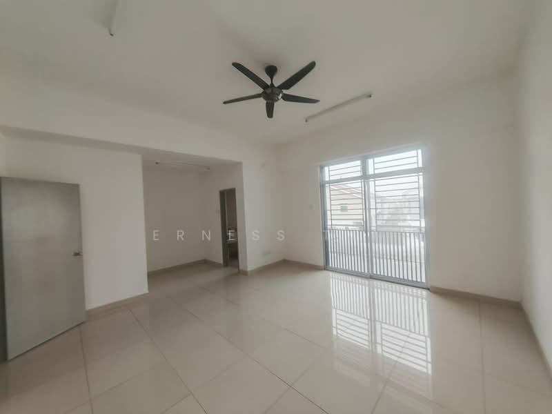Rumah Teres 2 Tingkat untuk Dijual di Bandar Putra (Kulai) - Erness Tan - Living Room - PropertyGuru.com.my
