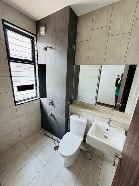 Rumah Teres untuk Dijual di Elmina (Shah Alam) - Mohd Fadzli - Bathroom - PropertyGuru.com.my