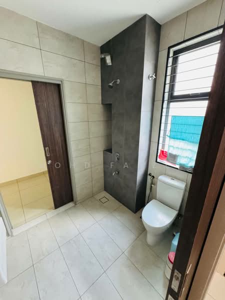 Rumah Teres untuk Dijual di Elmina (Shah Alam) - Mohd Fadzli - Bathroom - PropertyGuru.com.my