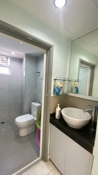 Pangsapuri untuk Dijual di Mawar Apartment - Sharon Ong - Bathroom - PropertyGuru.com.my