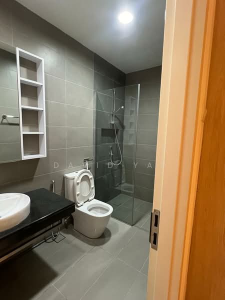 Service Residence for Rent at Tropicana Gardens - David Yap - Bathroom - PropertyGuru.com.my