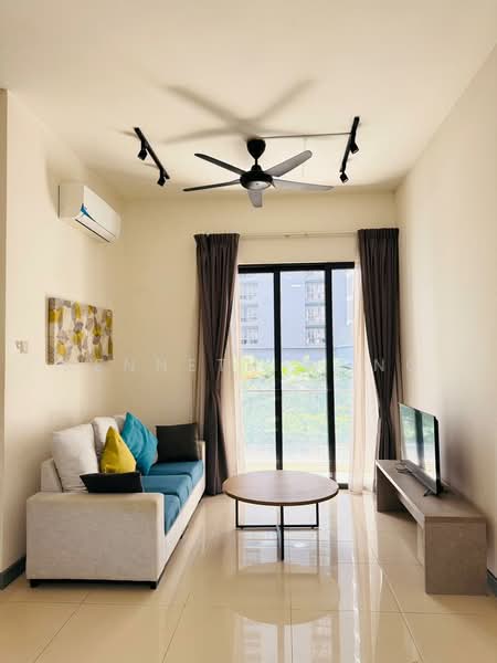 Servis Apartment untuk Disewa di South View - Kenneth Wong - Living Room - PropertyGuru.com.my