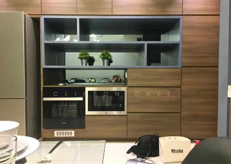 Service Residence for Sale at Woodsbury Suites - Clifton Chee - Kitchen - PropertyGuru.com.my