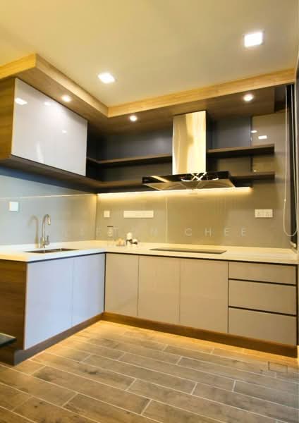 Service Residence for Sale at Woodsbury Suites - Clifton Chee - Kitchen - PropertyGuru.com.my